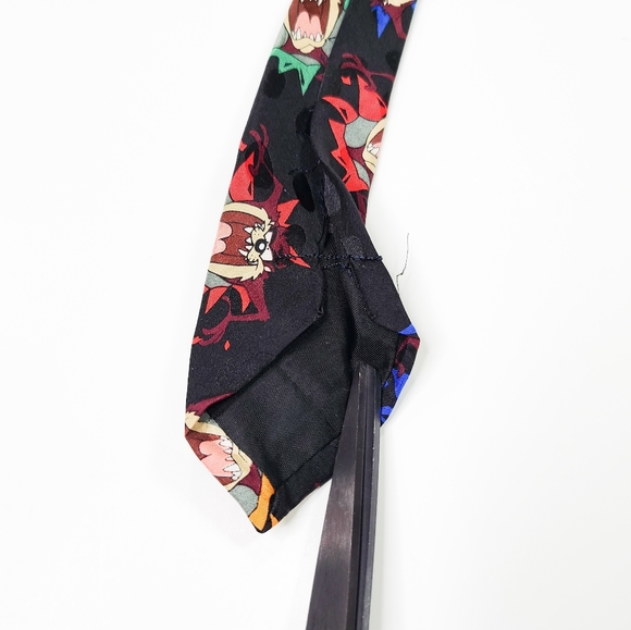 Vintage 1995 Taz Tasmanian Devil Looney Tunes Tie - Picture 6 of 6
